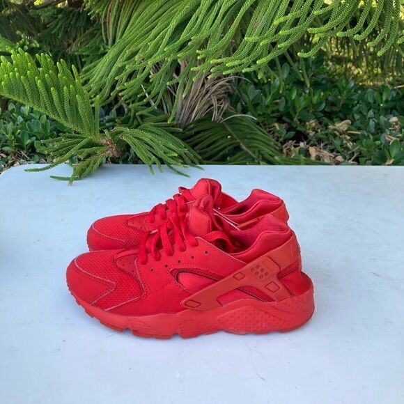 Nike Huarache Shoes (Boys Size: 5Y) (Womens Size: 6.5) - Picture 5 of 8